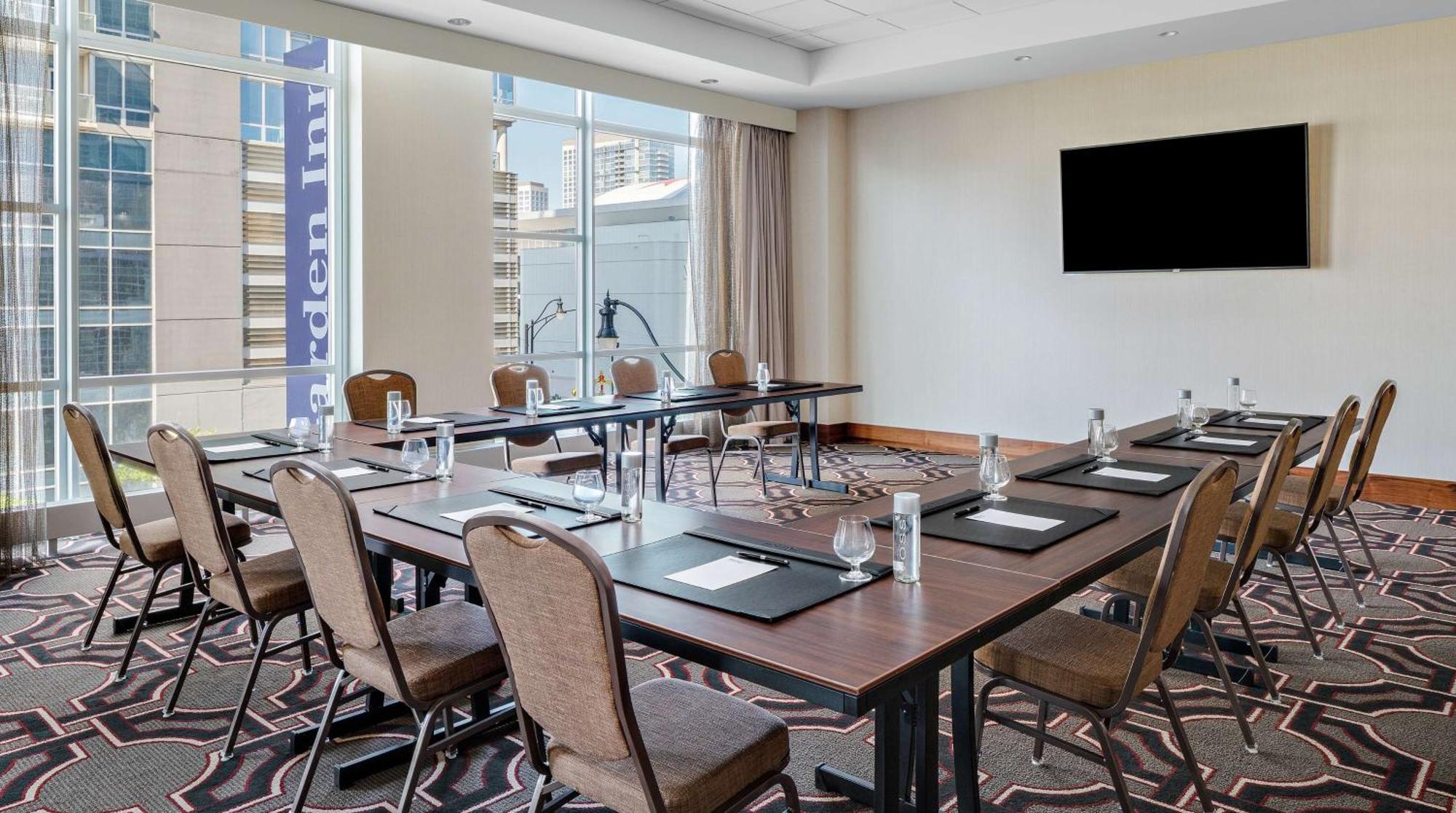 Hampton Inn Chicago Mccormick Place Buitenkant foto