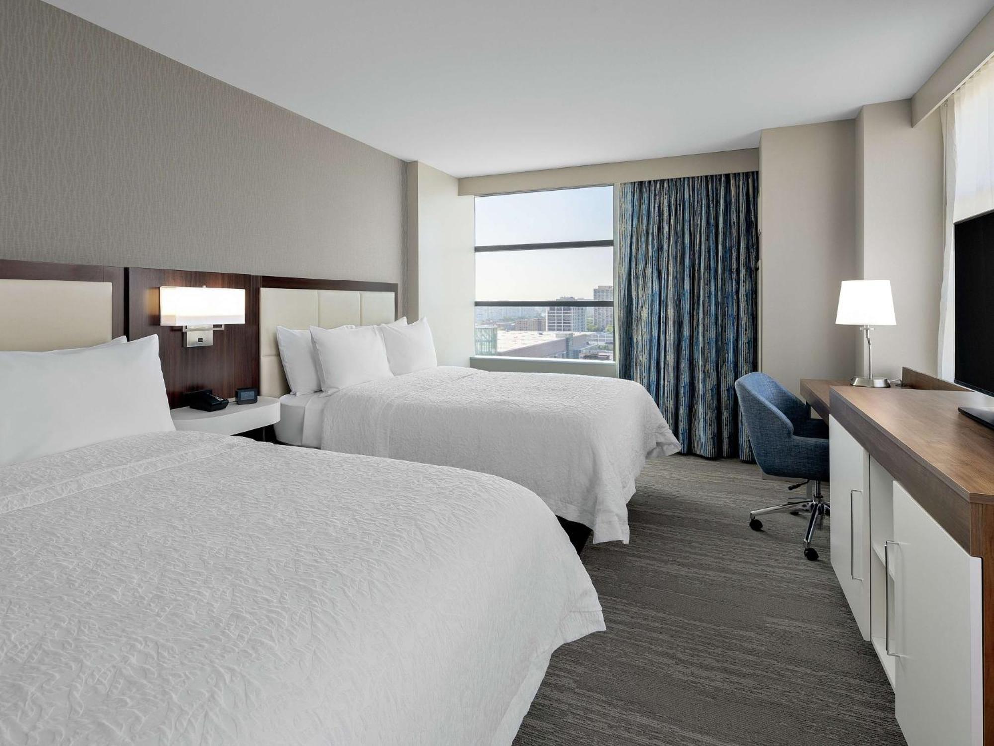 Hampton Inn Chicago Mccormick Place Buitenkant foto